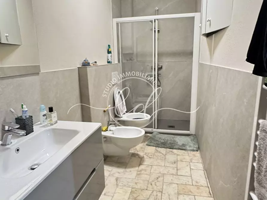 Immagine 13 di Appartamento in affitto  a Pietrasanta