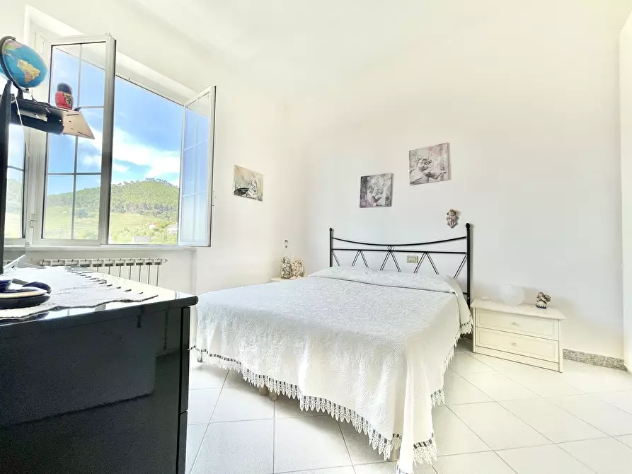 Immagine 21 di Quadrilocale in vendita  a Montignoso