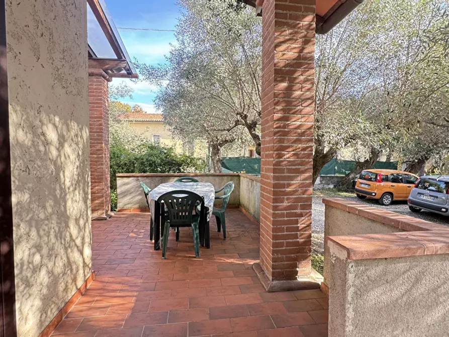 Immagine 5 di Casa indipendente in affitto  a Seravezza