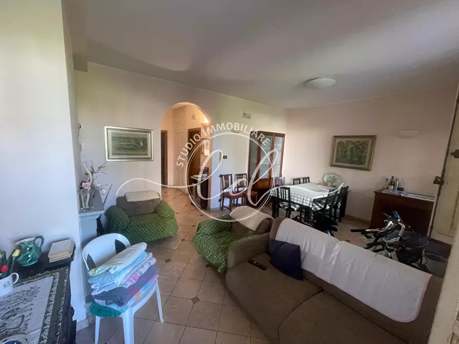 Immagine 8 di Porzione di casa in affitto  a Viareggio