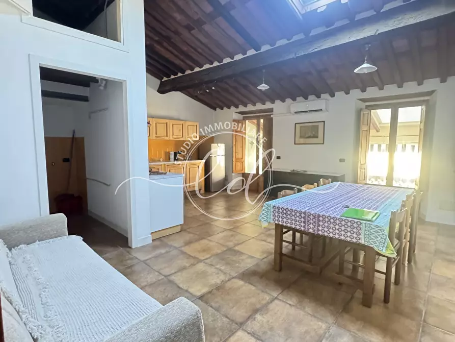 Immagine 4 di Quadrilocale in affitto  a Pietrasanta