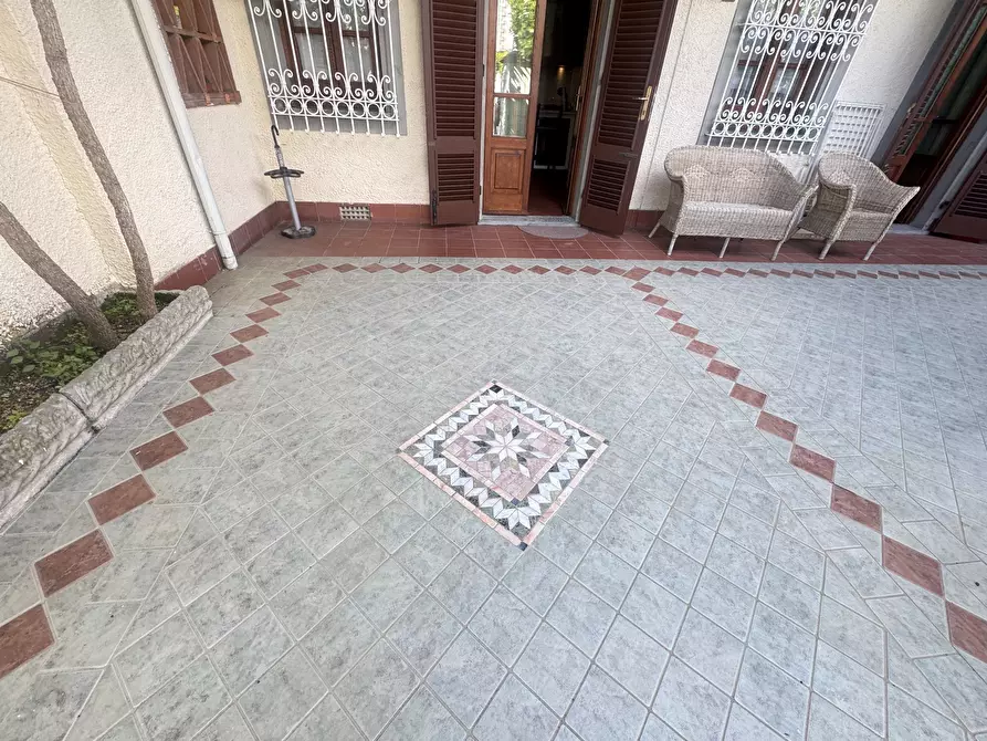 Immagine 2 di Porzione di casa in vendita  a Forte Dei Marmi