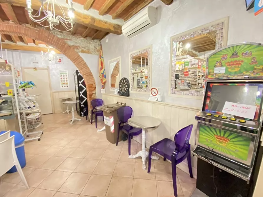 Immagine 4 di Bar / Ristorante in vendita  a Pietrasanta