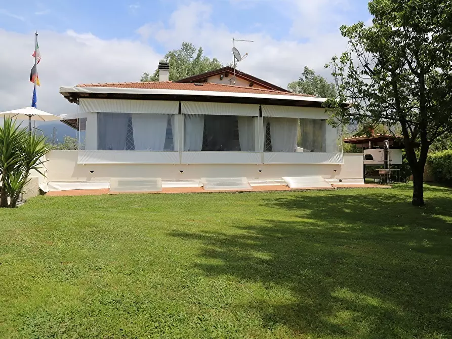 Immagine 31 di Villa in vendita  a Forte Dei Marmi