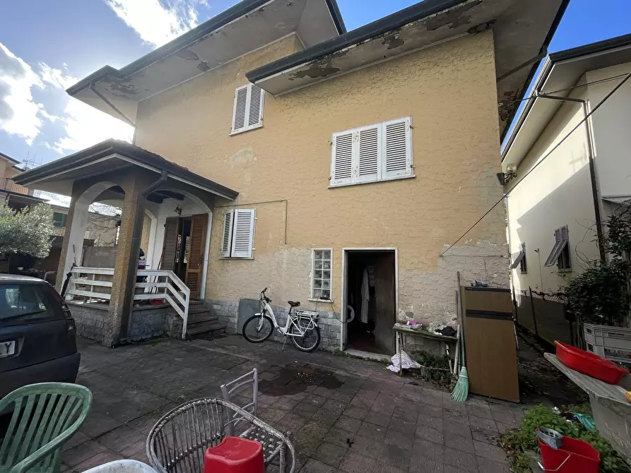Immagine 34 di Casa indipendente in vendita  a Camaiore