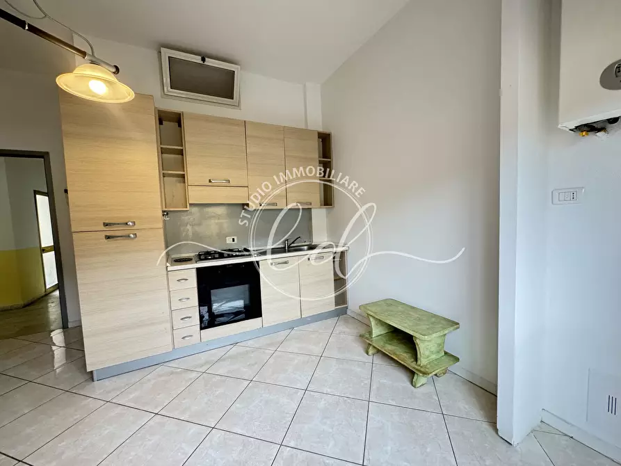 Immagine 8 di Bilocale in vendita  a Pietrasanta