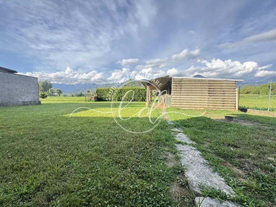 Immagine 56 di Porzione di casa in vendita  a Pietrasanta