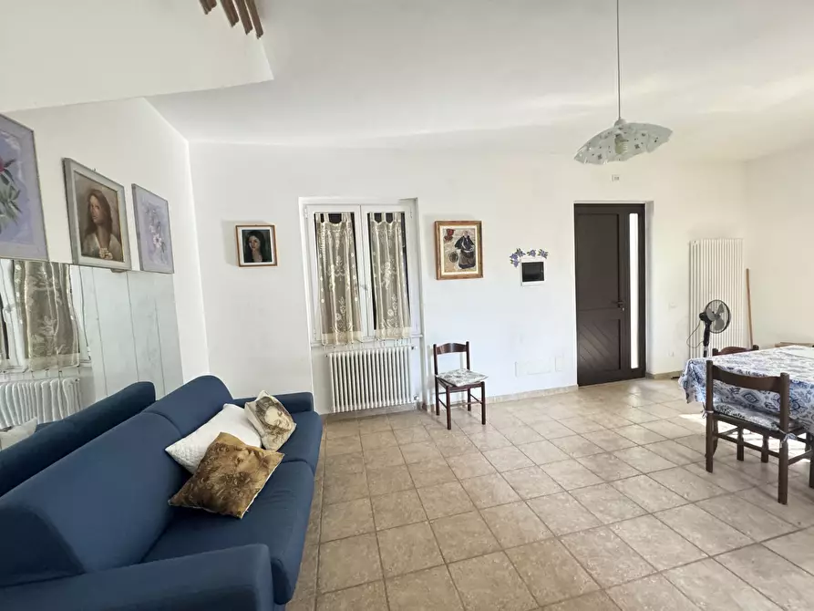 Immagine 15 di Casa indipendente in affitto  a Seravezza