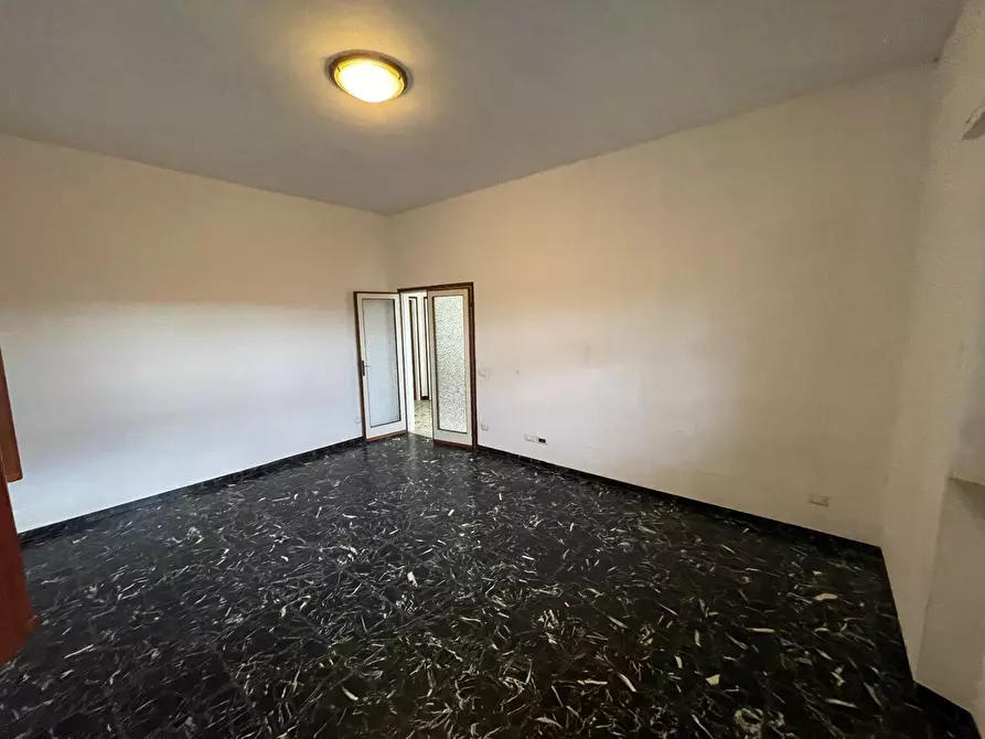 Immagine 28 di Casa indipendente in vendita  a Pietrasanta