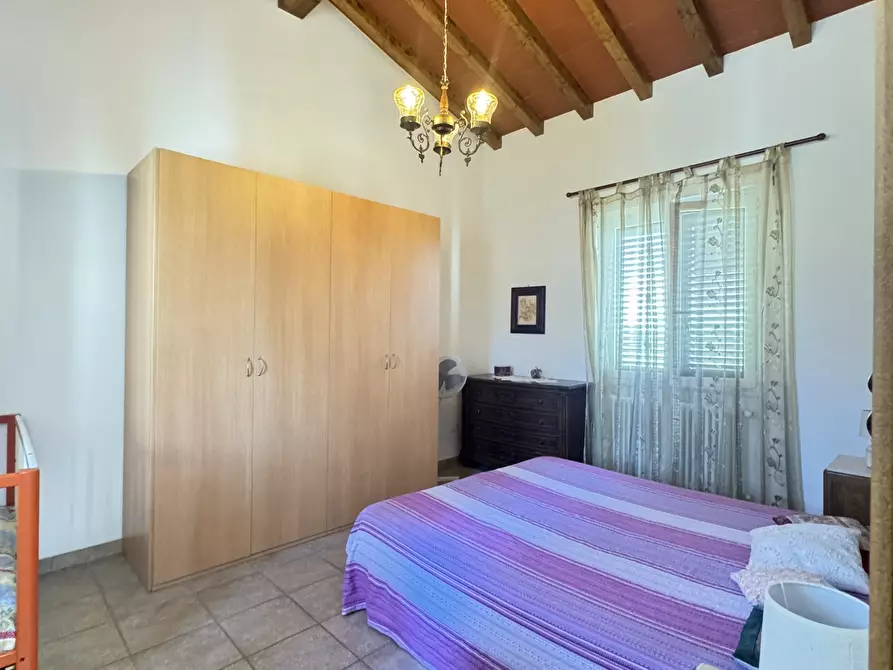 Immagine 32 di Casa indipendente in affitto  a Seravezza