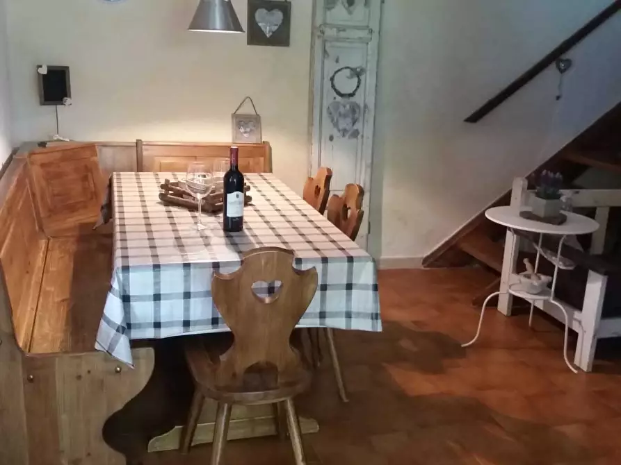 Immagine 15 di Porzione di casa in vendita  a Pietrasanta