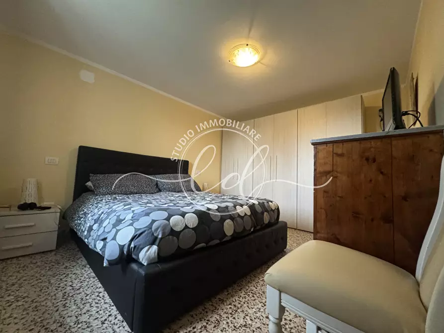 Immagine 49 di Terratetto in vendita  a Seravezza