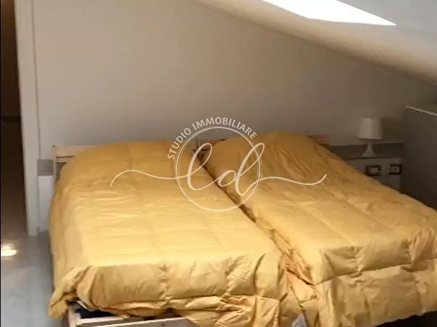 Immagine 18 di Quadrilocale in vendita  a Massa