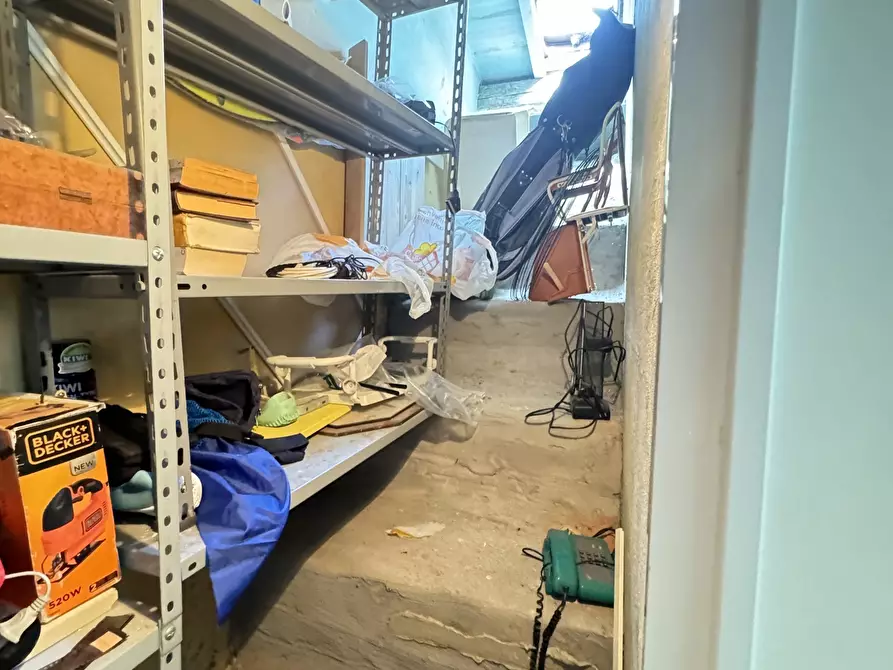 Immagine 27 di Porzione di casa in vendita  a Pietrasanta