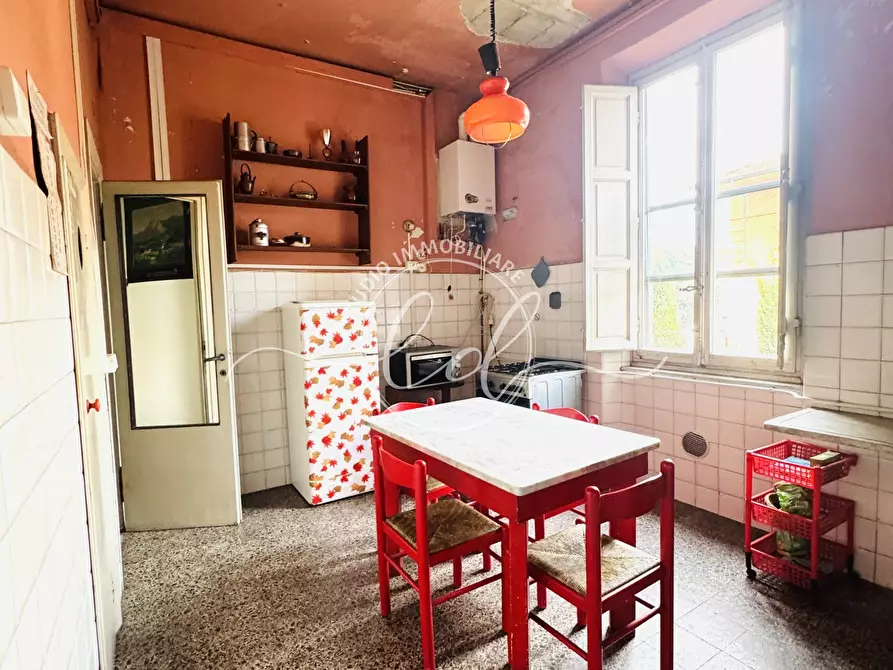 Immagine 58 di Pentalocale in vendita  a Lucca