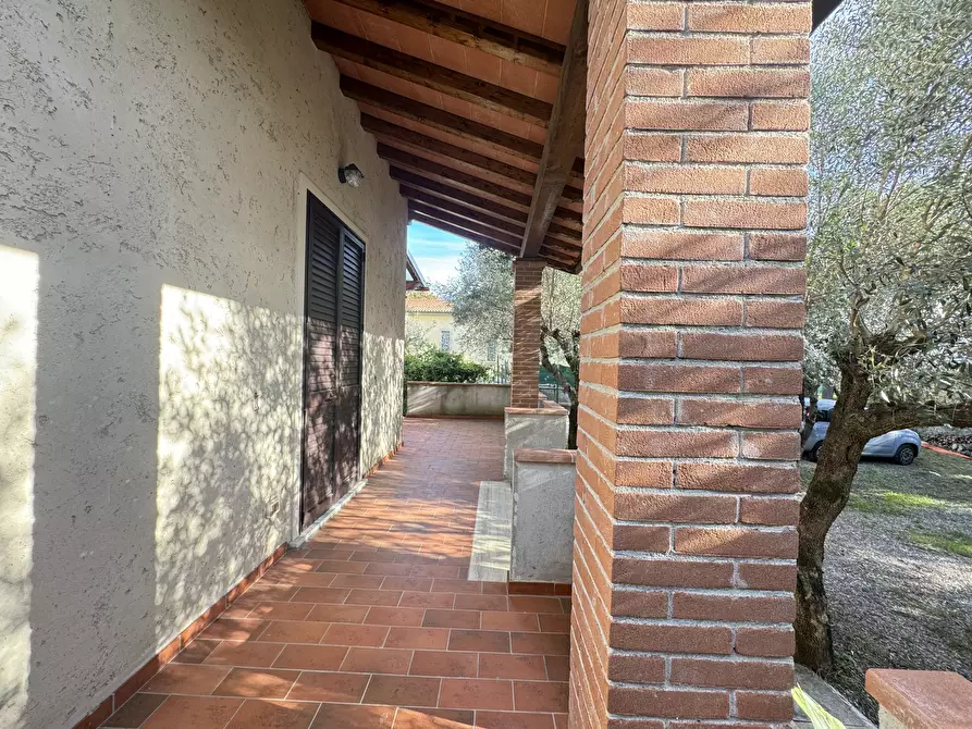 Immagine 6 di Casa indipendente in affitto  a Seravezza