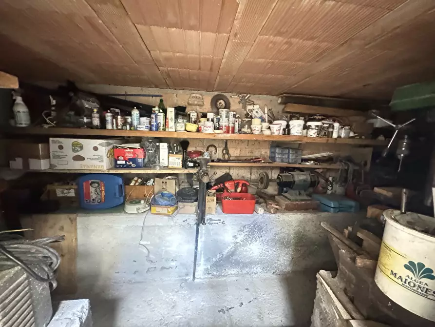 Immagine 55 di Porzione di casa in vendita  a Pietrasanta