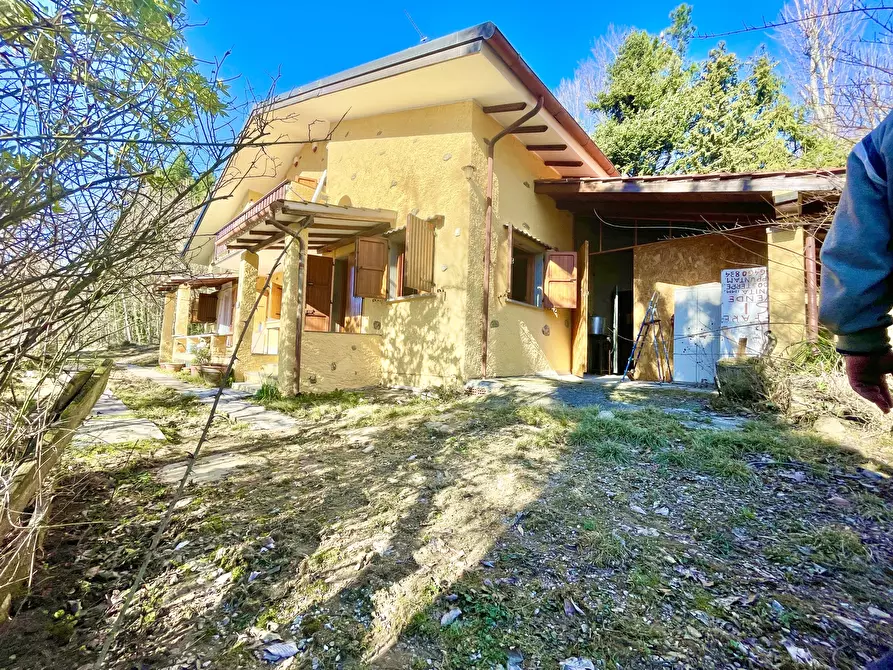 Immagine 6 di Casa bifamiliare in vendita  a Stazzema