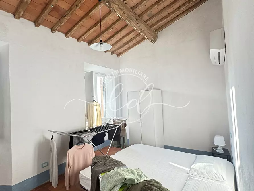 Immagine 25 di Porzione di casa in vendita  a Pietrasanta