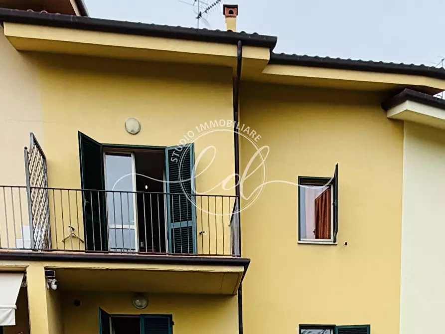 Immagine 70 di Villetta a schiera in vendita  a Pietrasanta