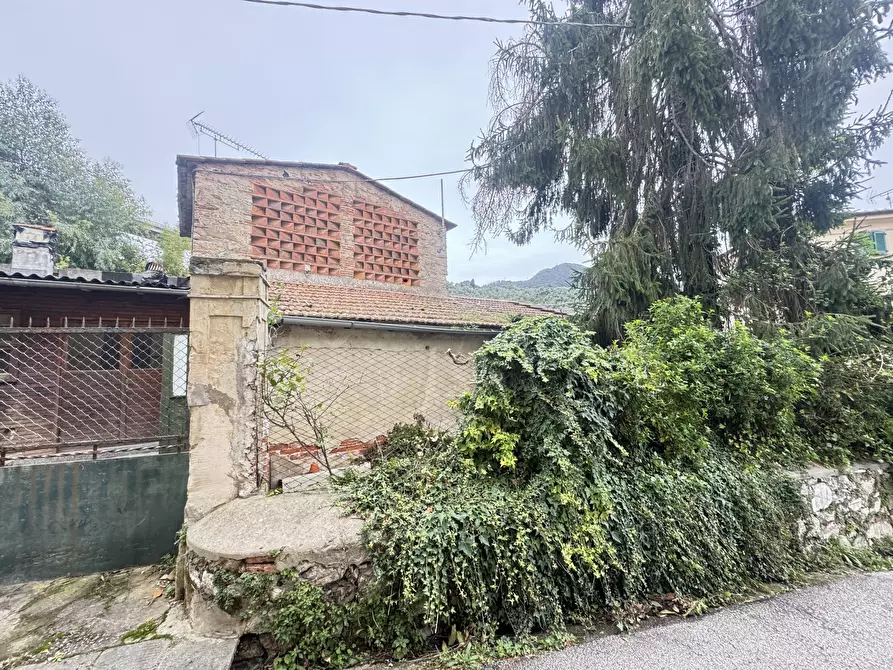 Immagine 26 di Porzione di casa in vendita  a Massarosa