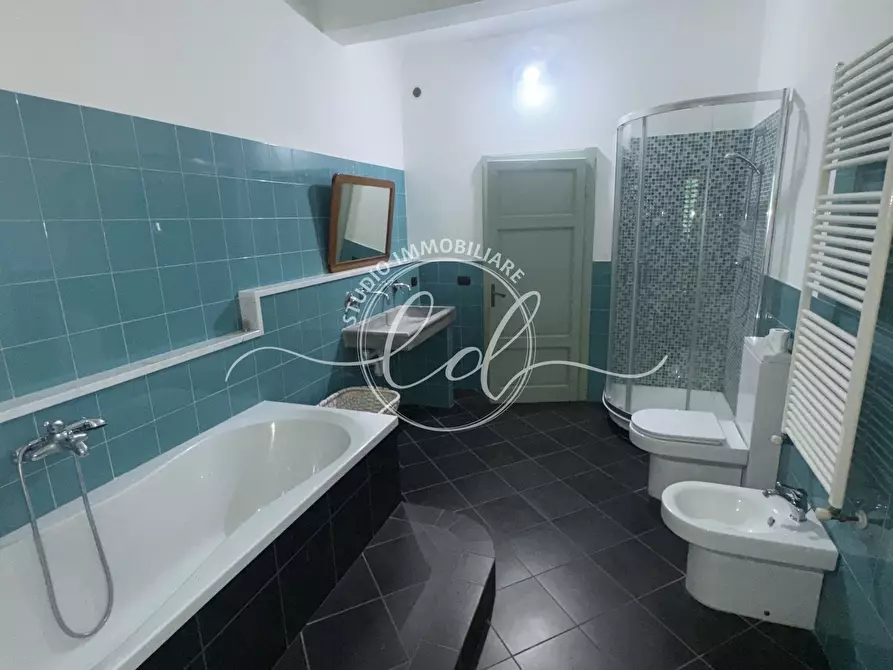 Immagine 27 di Quadrilocale in affitto  a Pietrasanta