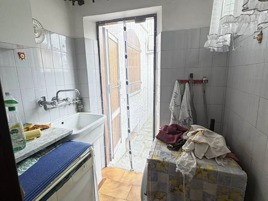 Immagine 18 di Casa indipendente in vendita  a Viareggio