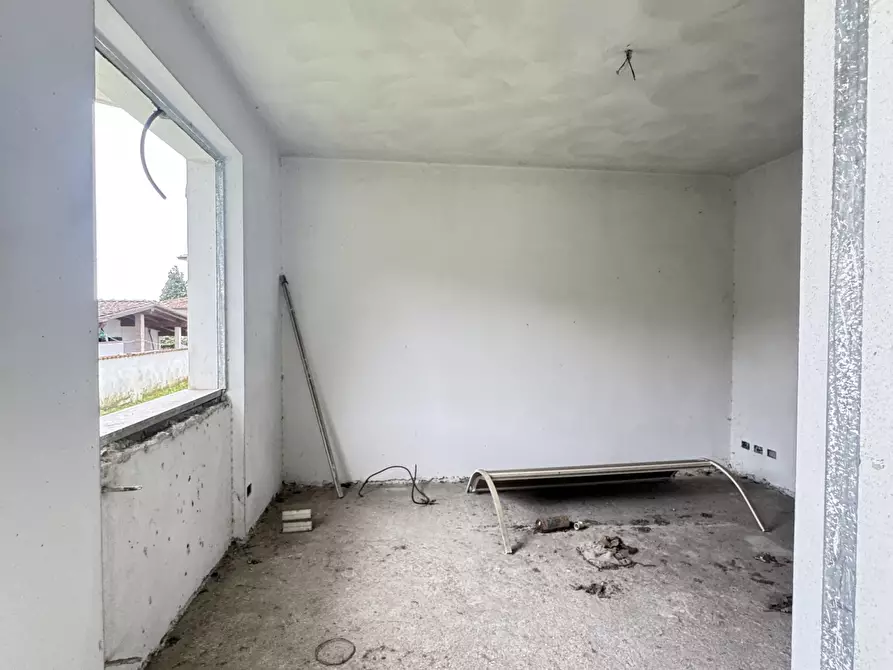 Immagine 7 di Porzione di casa in vendita  a Camaiore