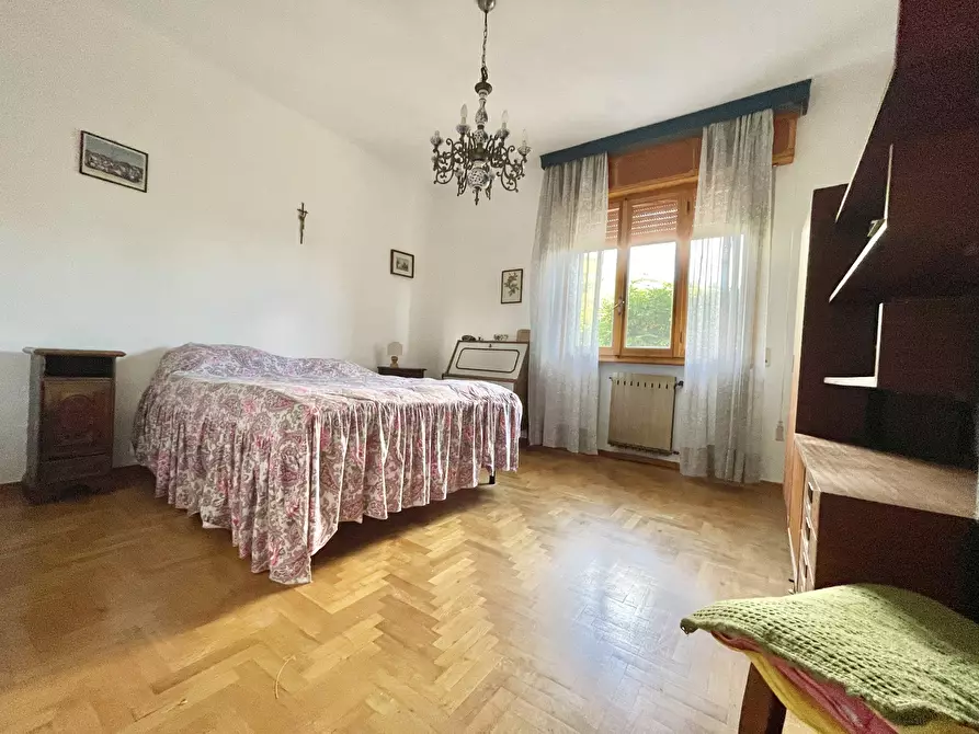 Immagine 85 di Casa indipendente in vendita  a Seravezza