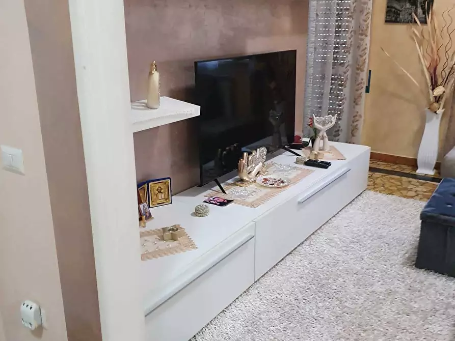 Immagine 3 di Quadrilocale in vendita  a Camaiore