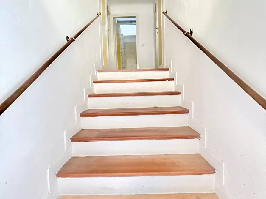 Immagine 27 di Quadrilocale in affitto  a Seravezza