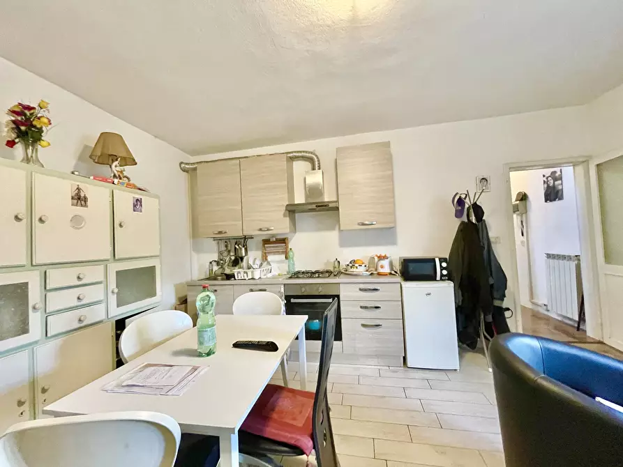 Immagine 6 di Porzione di casa in vendita  a Pietrasanta