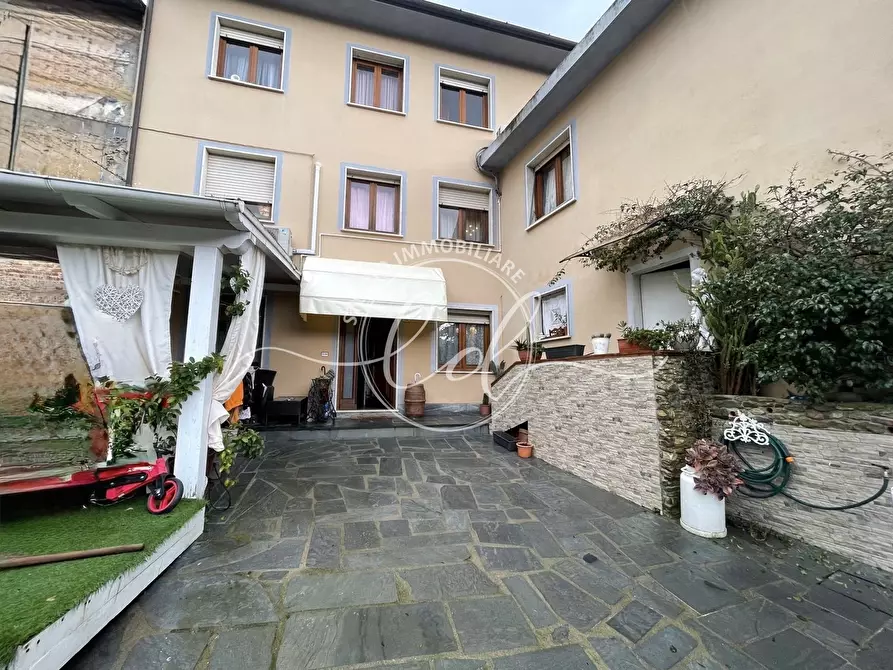 Immagine 42 di Terratetto in vendita  a Camaiore