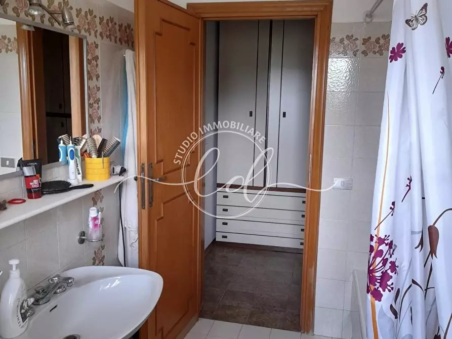 Immagine 11 di Casa indipendente in vendita  a Camaiore