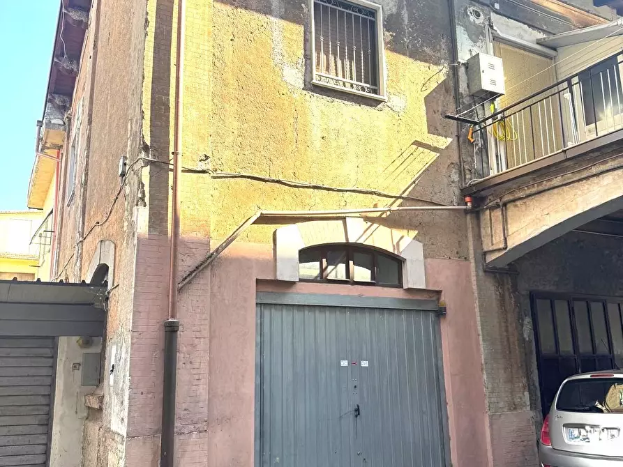 Immagine 4 di Garage in vendita  in Via Santa Bibiana a Colleferro