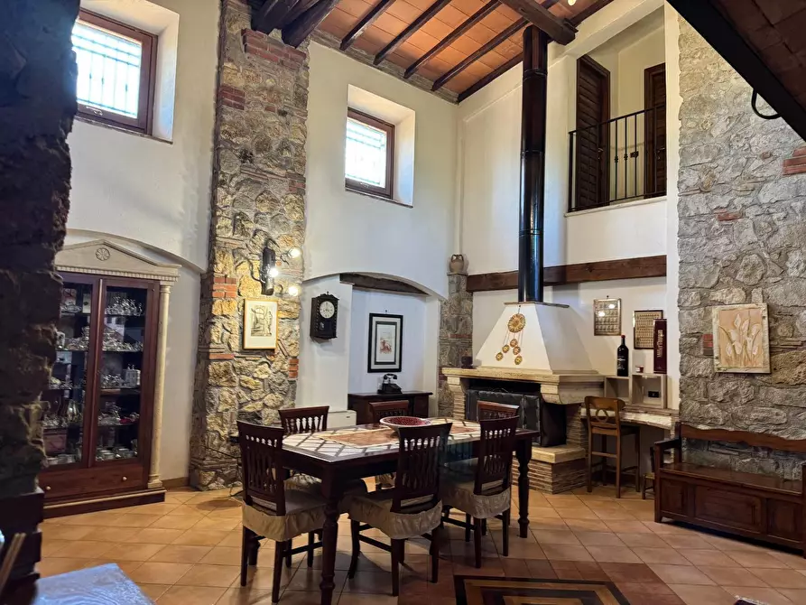 Immagine 7 di Casa indipendente in vendita  a Frosinone