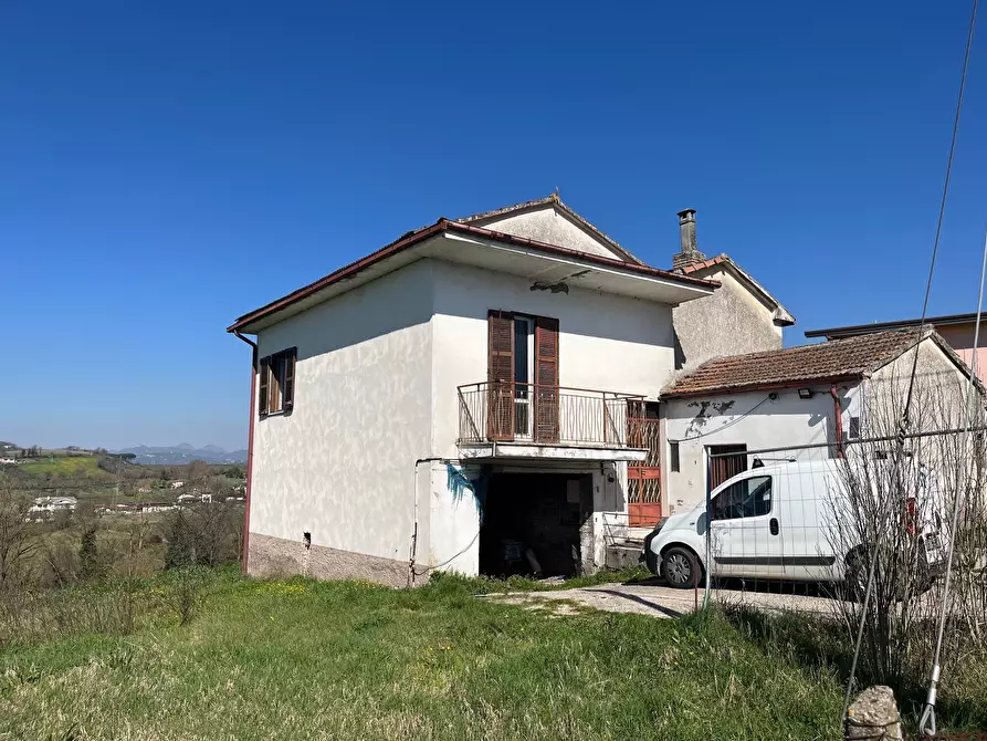 Immagine 3 di Villa in vendita  in Via Colle del Pero a Anagni