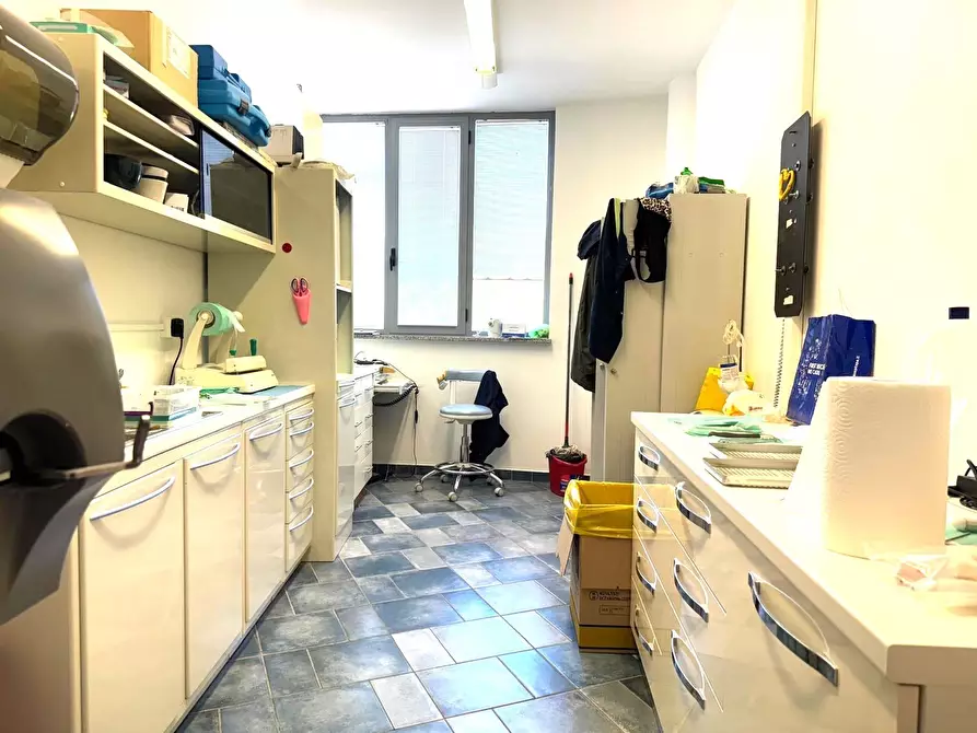 Immagine 11 di Ufficio in vendita  in Viale Fabrateria Vetus a Ceccano