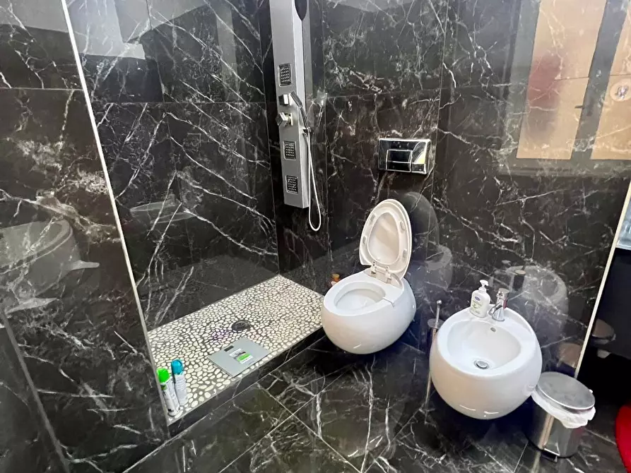 Immagine 21 di Quadrilocale in vendita  in Corso Umberto I 233 a Montesilvano