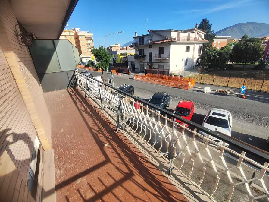 Immagine 29 di Trilocale in vendita  in Via Maremmana Inferiore 199 a Guidonia Montecelio