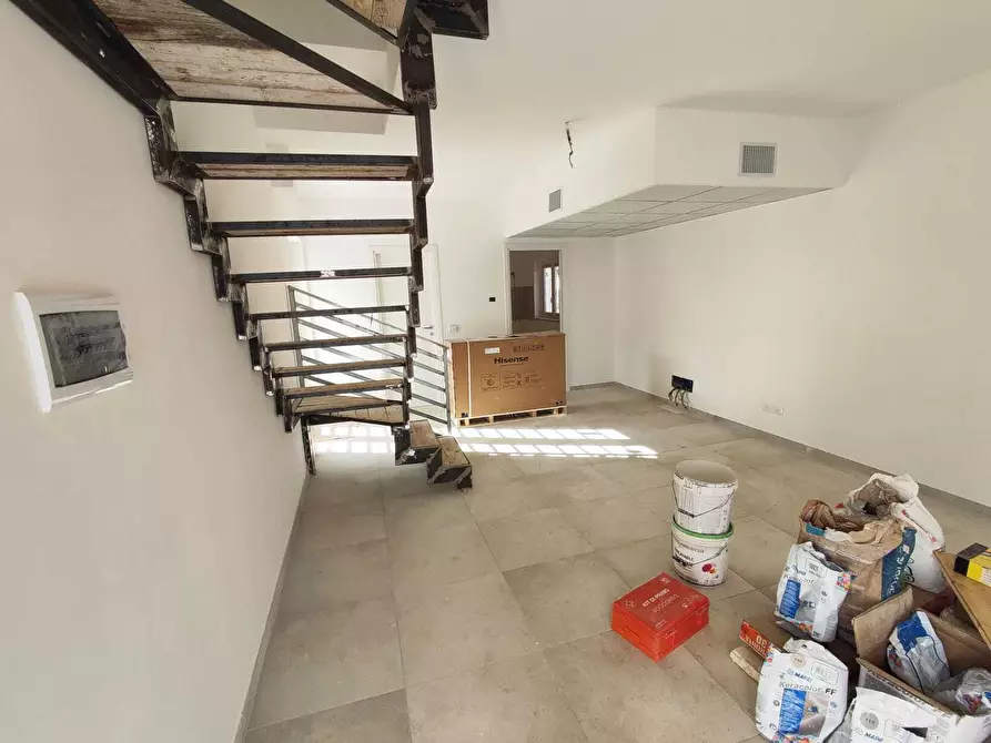 Immagine 10 di Villa in vendita  in Via Colleferro 64 a Guidonia Montecelio