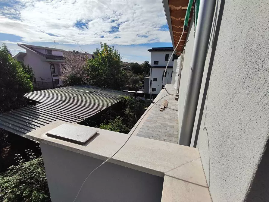 Immagine 12 di Villa in vendita  in via colleferro 64 a Guidonia Montecelio