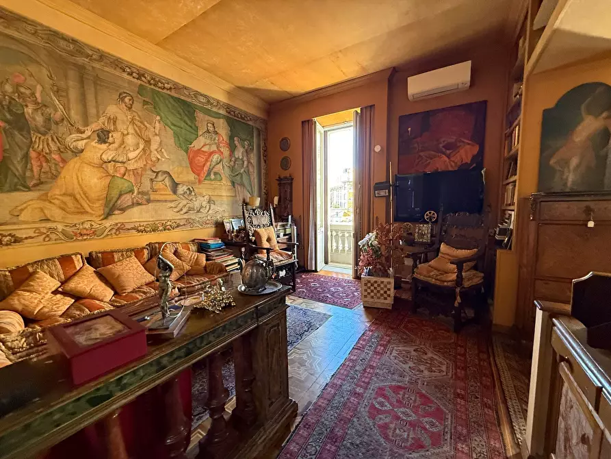 Immagine 13 di Pentalocale in vendita  in Via Salaria 126 a Roma