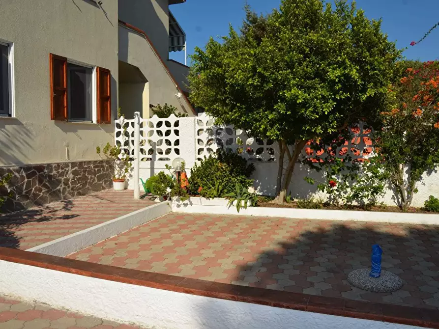 Immagine 2 di Casa bifamiliare in vendita  in SP 81 a Sassari