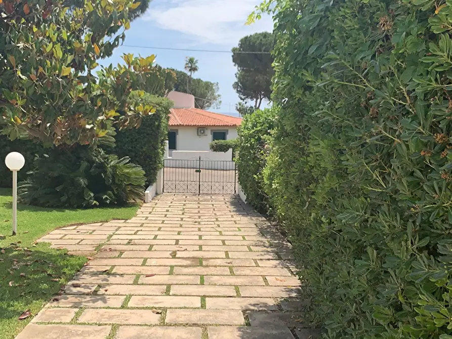 Immagine 2 di Appartamento in affitto  in VIALE DEI LIDI a Siracusa