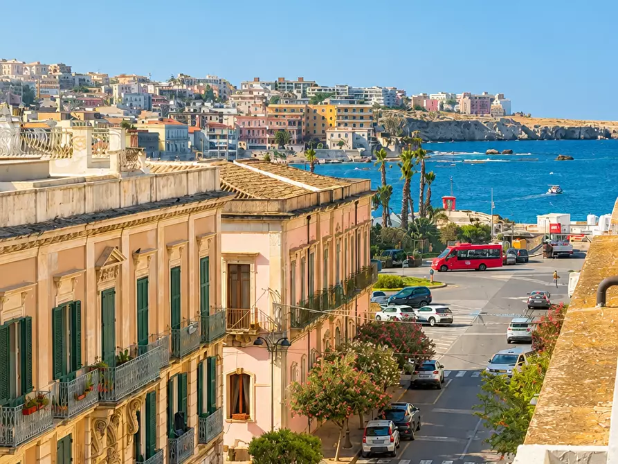 Immagine 40 di Appartamento in vendita  in Via Trieste 12 a Siracusa