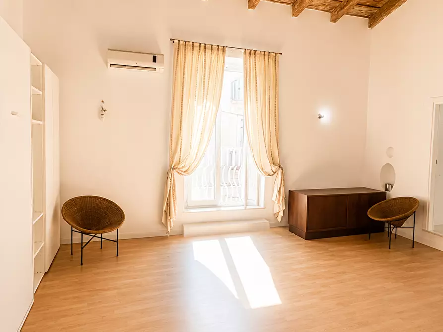Immagine 1 di Monolocale in vendita  in Via Vittorio Veneto 155 a Siracusa