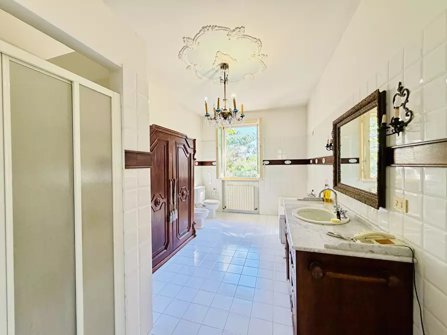 Immagine 22 di Villa in vendita  in vicinale papa 675 a Cesena