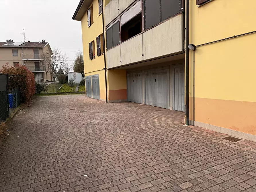 Immagine 4 di Appartamento in vendita  in Strada Villa di Sotto 39 a Fontevivo