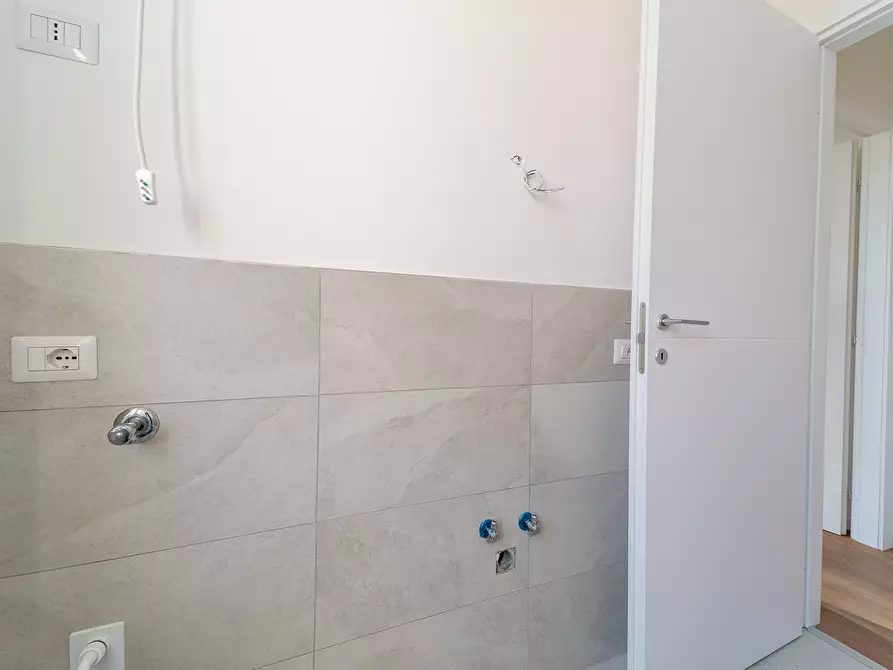 Immagine 14 di Bilocale in vendita  in Via Oreste Grassi 35 a Collecchio